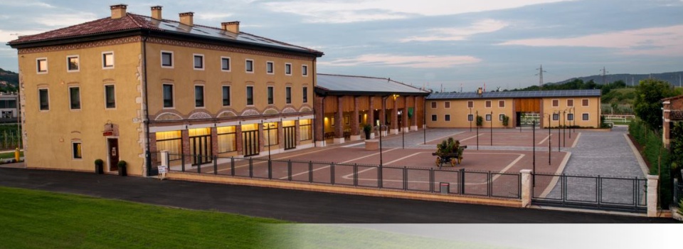Restauro costruzioni  Lavoriamo con passione per migliorare continuamente